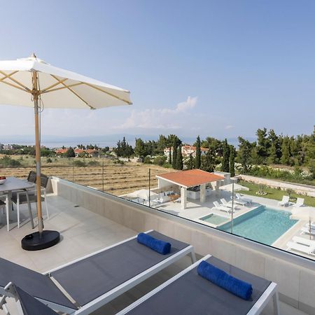 Anna Mare Luxury Apartments Afytos Exterior photo