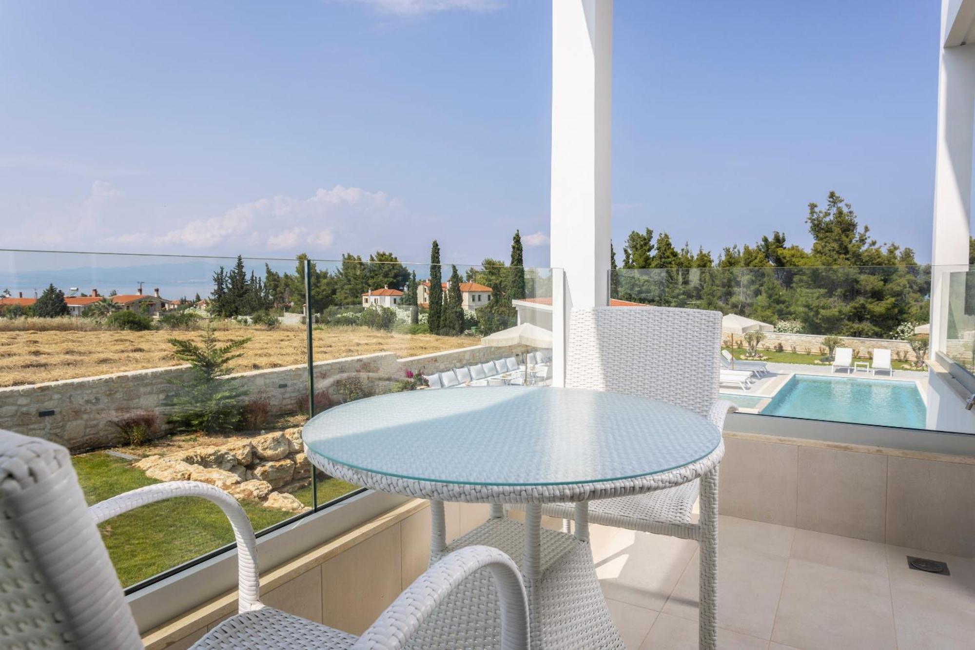 Anna Mare Luxury Apartments Afytos Exterior photo