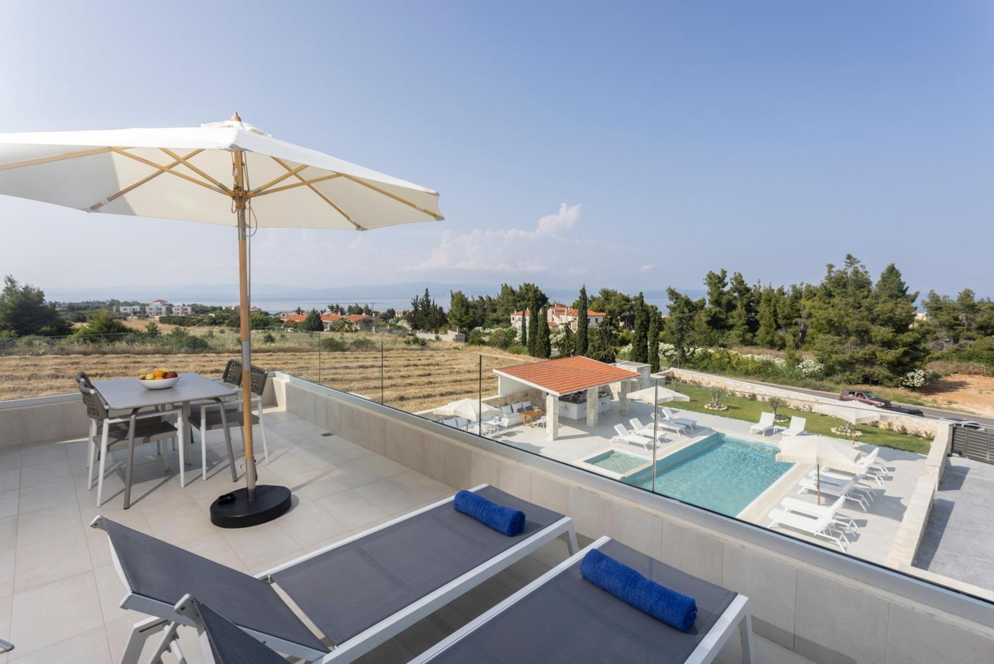 Anna Mare Luxury Apartments Afytos Exterior photo