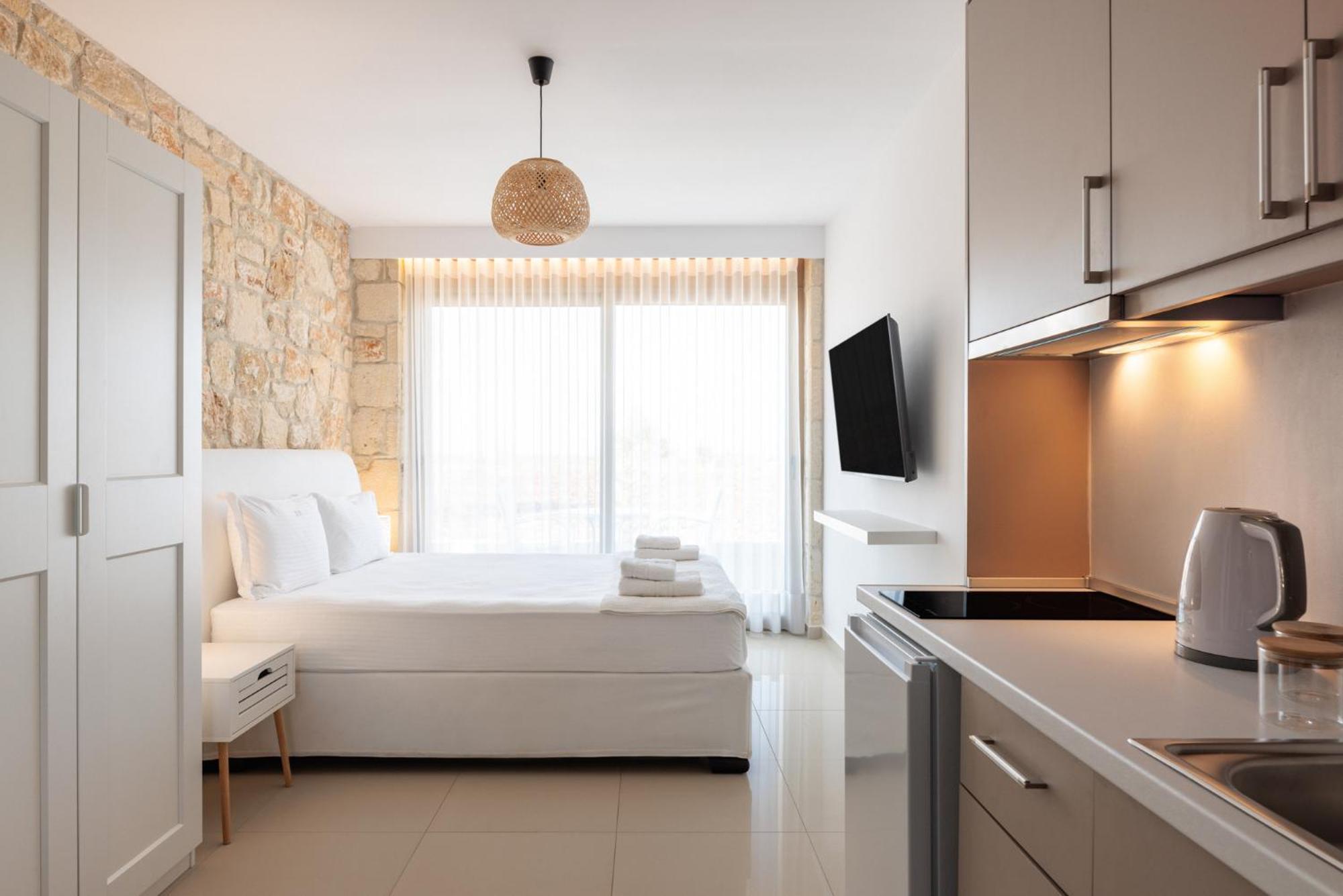 Anna Mare Luxury Apartments Afytos Room photo
