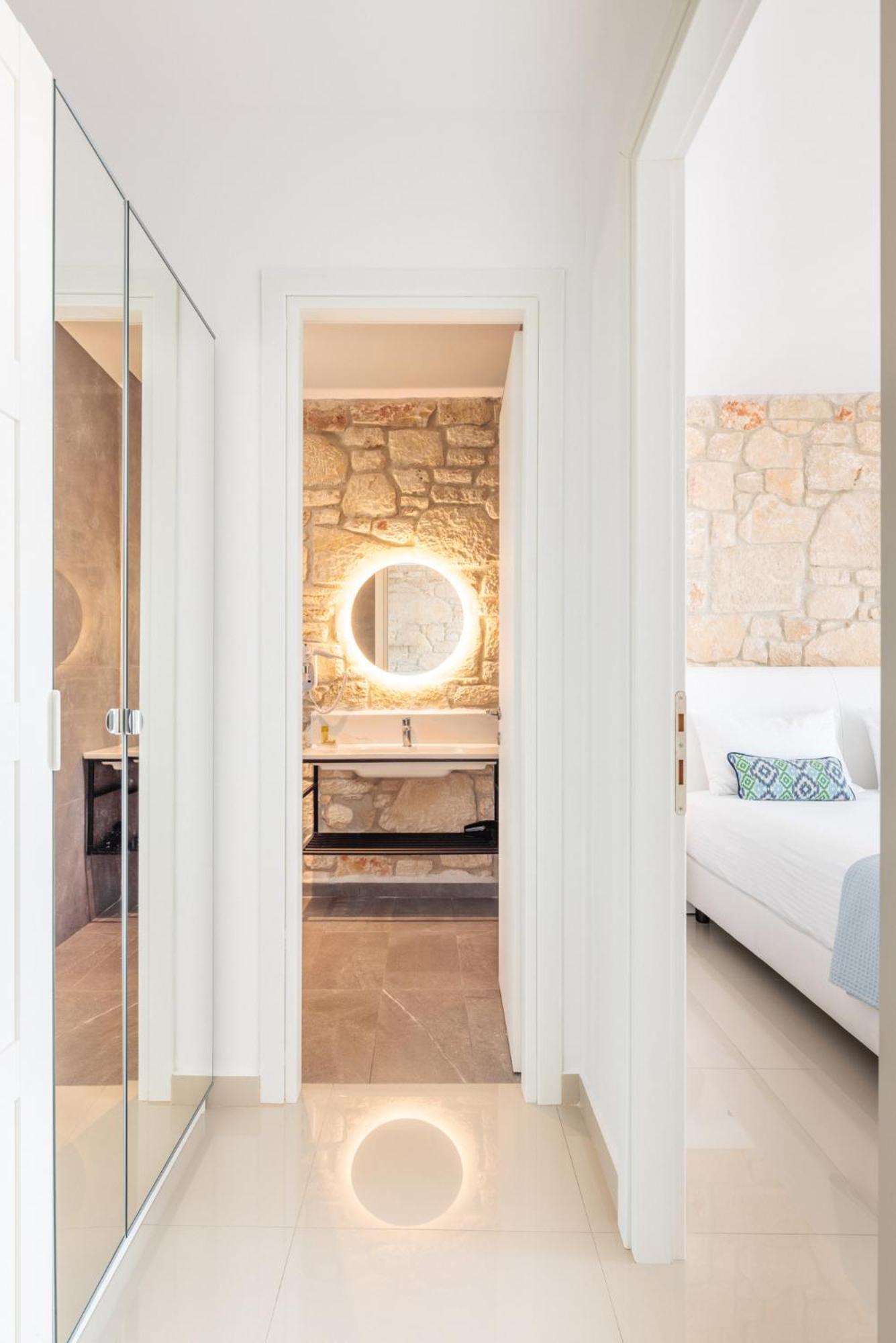 Anna Mare Luxury Apartments Afytos Room photo