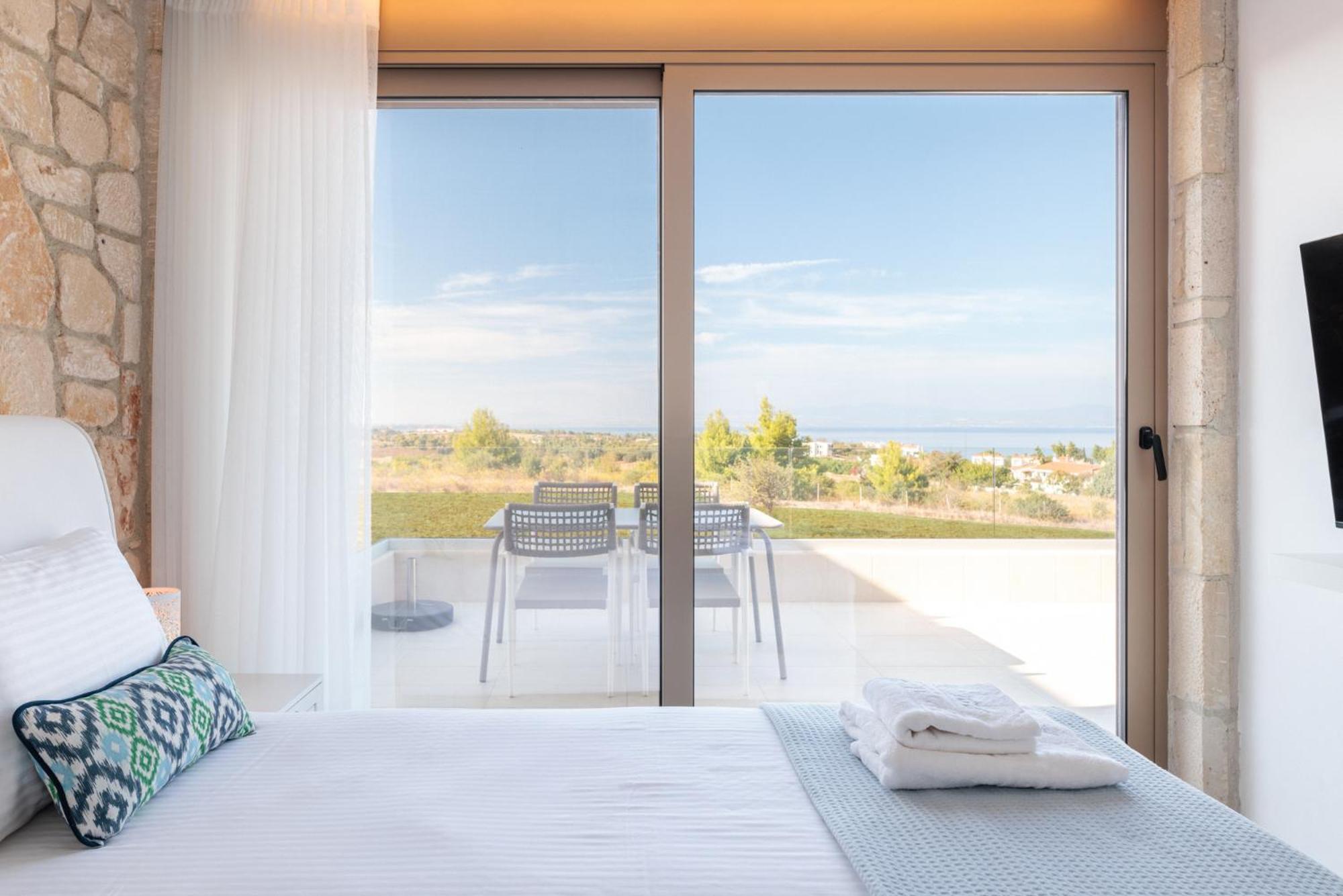 Anna Mare Luxury Apartments Afytos Room photo